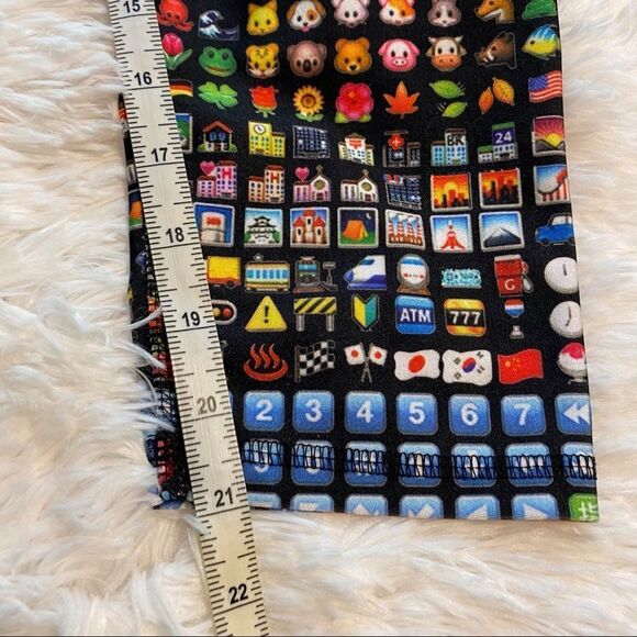 Zara Terez Emoji Capris Leggings, Size Small - Picture 4 of 10